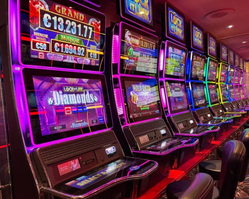 Ride the Chaos: Why High-Volatility Slots Have America Hooked